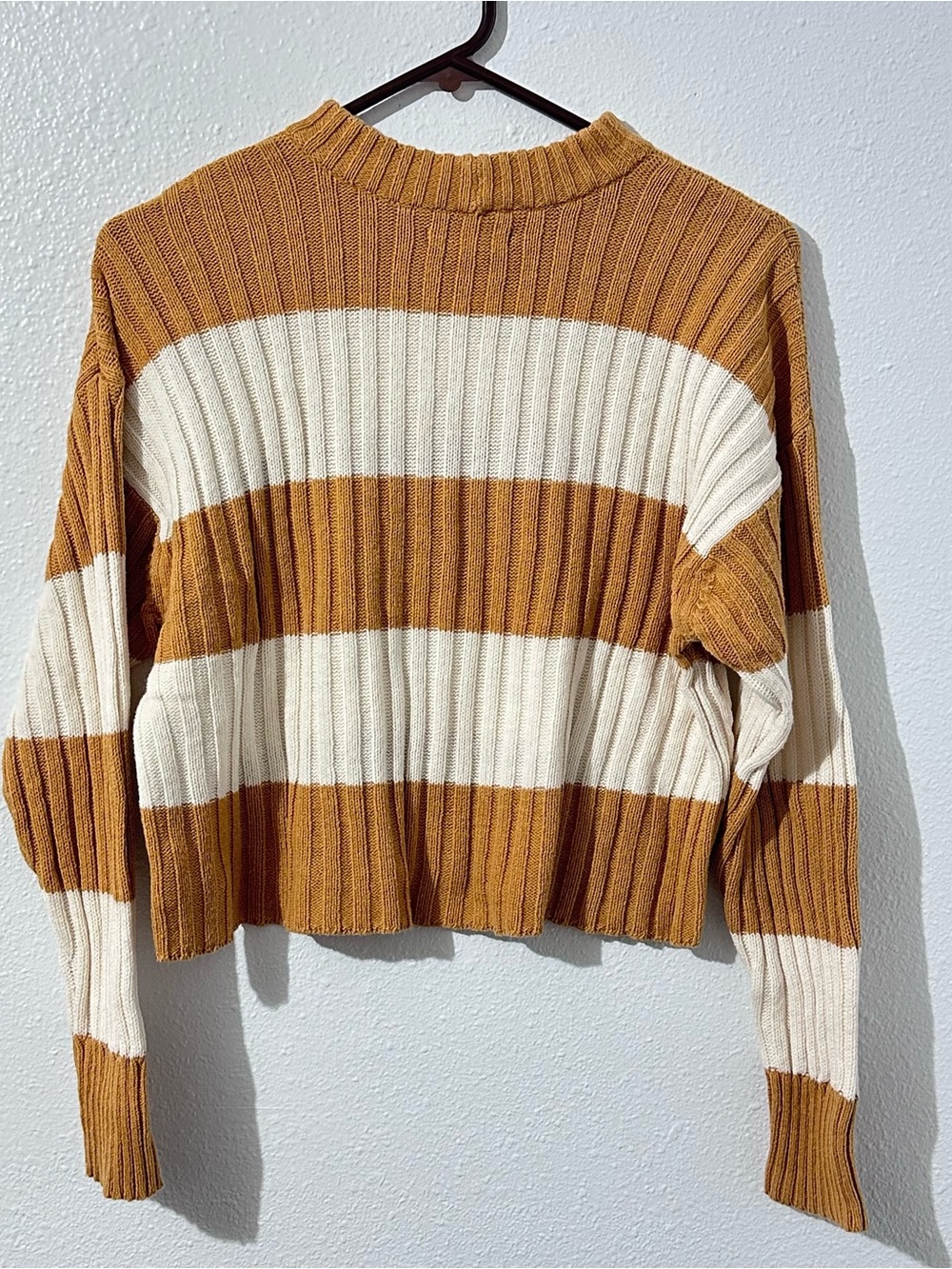American Eagle Outfitters Striped Rib-Knit Crew - Cream & Brown